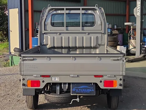 Nissan Clipper Truck