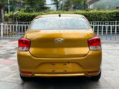 Hyundai Reina