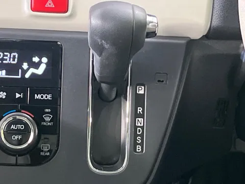 Daihatsu Mira Tocot