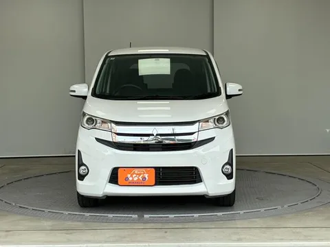 Mitsubishi eK Custom