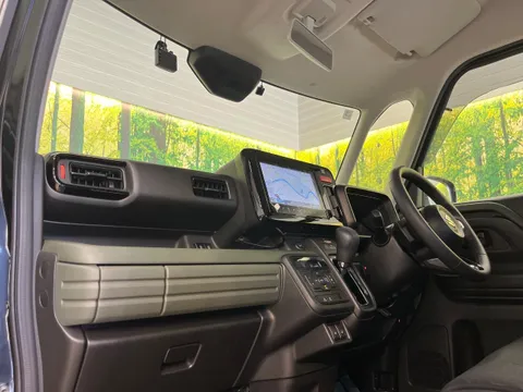 Suzuki Spacia Gear