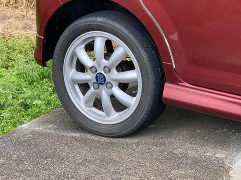 Daihatsu Mira Gino
