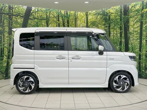Suzuki Spacia Custom