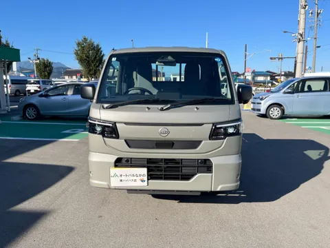 Nissan Clipper Truck
