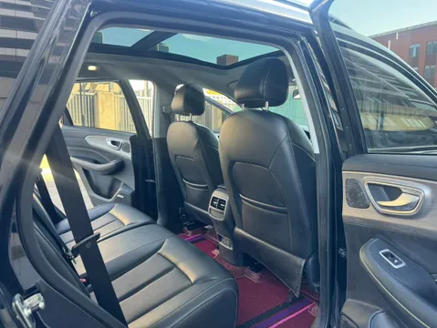 Roewe RX5