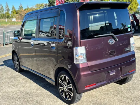 Daihatsu Move Conte
