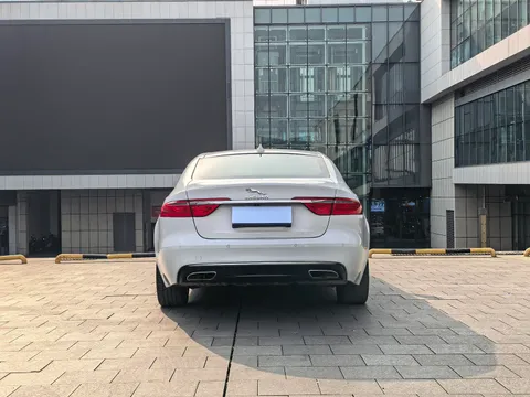 Jaguar XFL