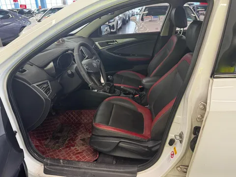 Changan Eado XT