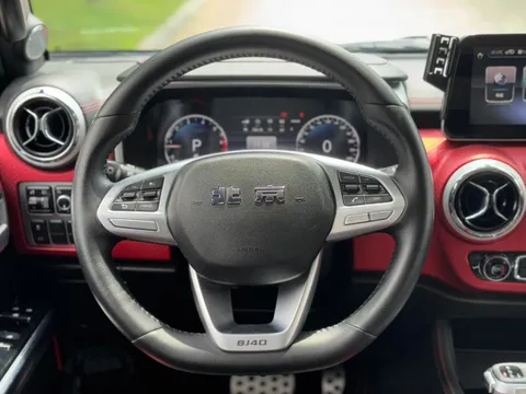 BAIC BJ40