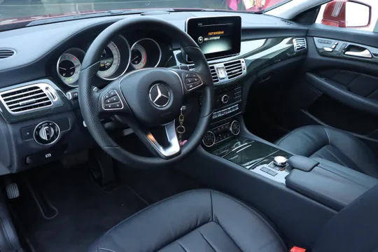 Mercedes-Benz Mercedes-Benz CLS