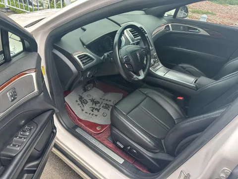 Lincoln MKZ