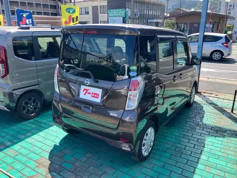 Nissan Dayz Roox