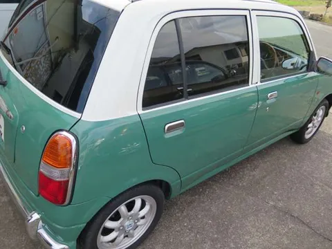 Daihatsu Mira Gino