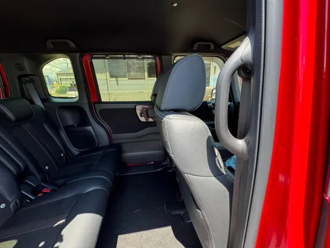 Honda N-BOX Custom