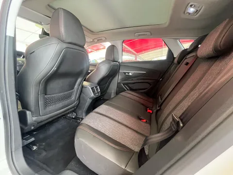 Peugeot 4008