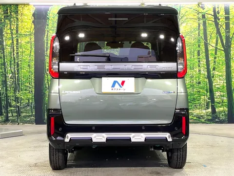 Mitsubishi Delica Mini