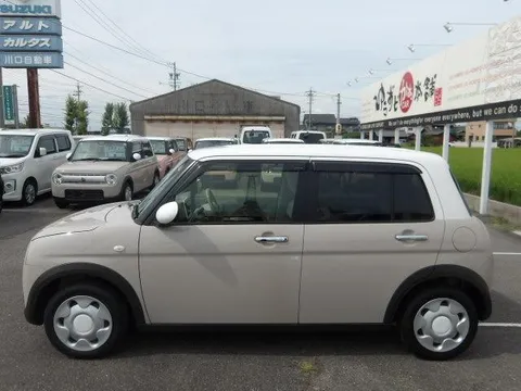 Suzuki Alto Lapin