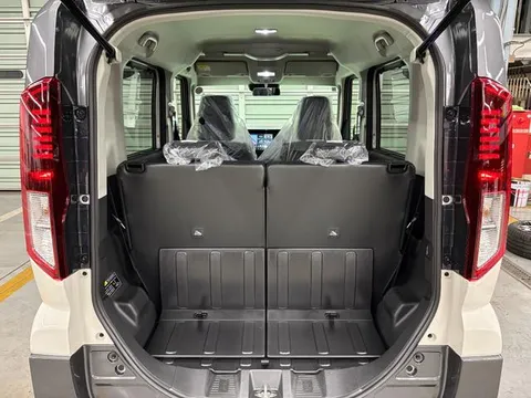 Suzuki Spacia Gear