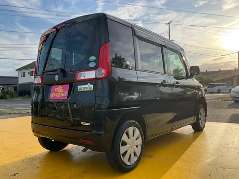 Suzuki Spacia