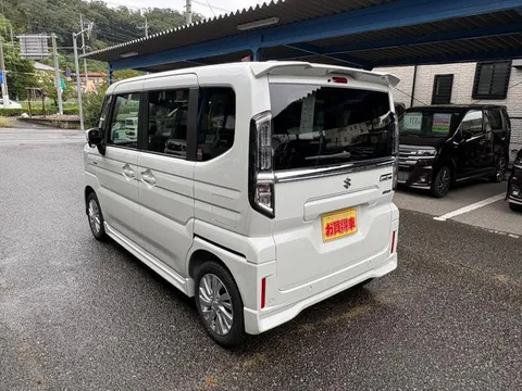 Suzuki Spacia Custom
