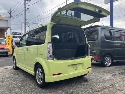 Nissan Otti