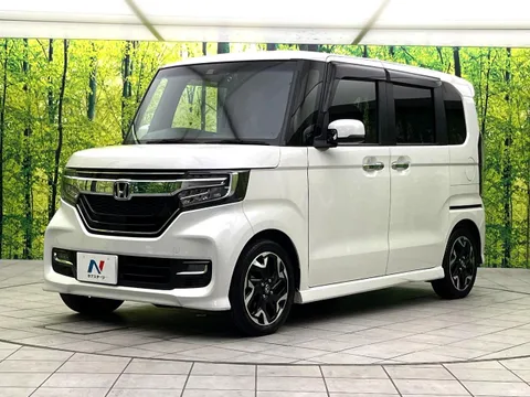 Honda N-BOX Custom