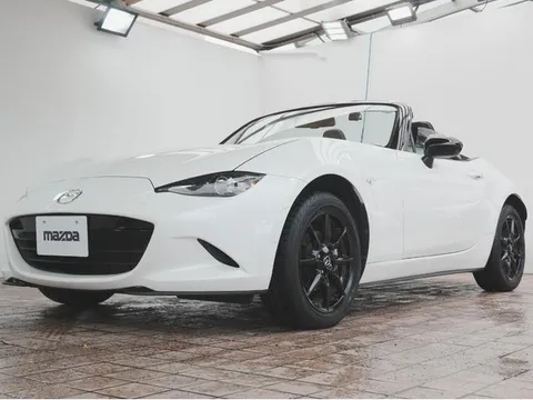 Mazda MX-5 (Roadster)