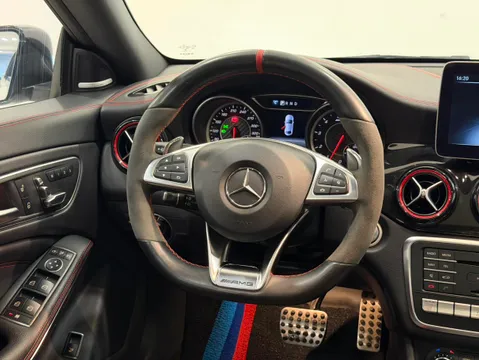 Mercedes-Benz Mercedes-Benz CLA
