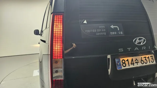 Hyundai Staria