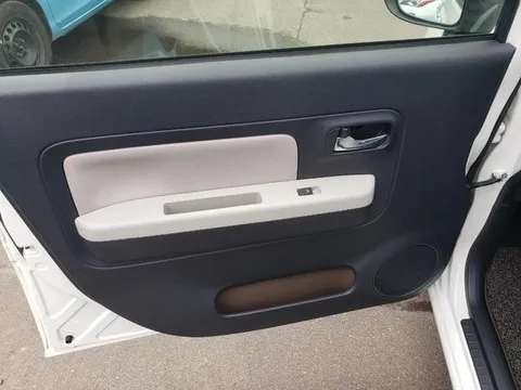 Daihatsu Mira Tocot