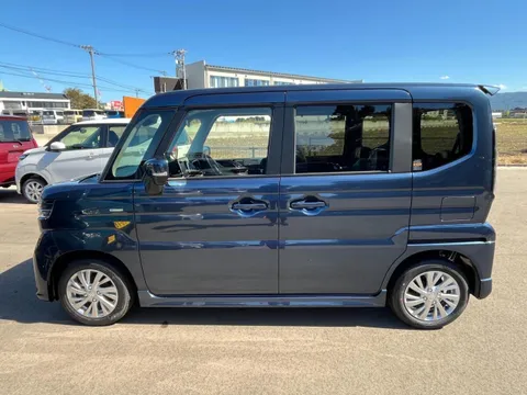 Suzuki Spacia Custom