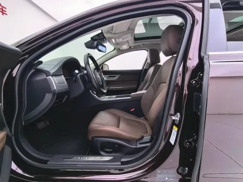 Jaguar XFL
