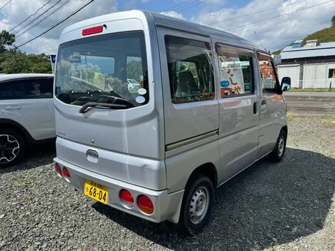 Mitsubishi Minicab Van