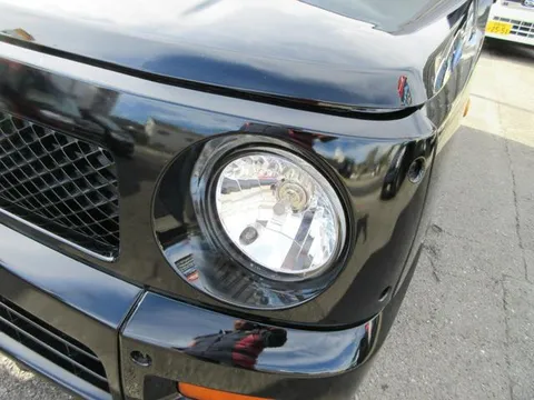 Daihatsu Naked