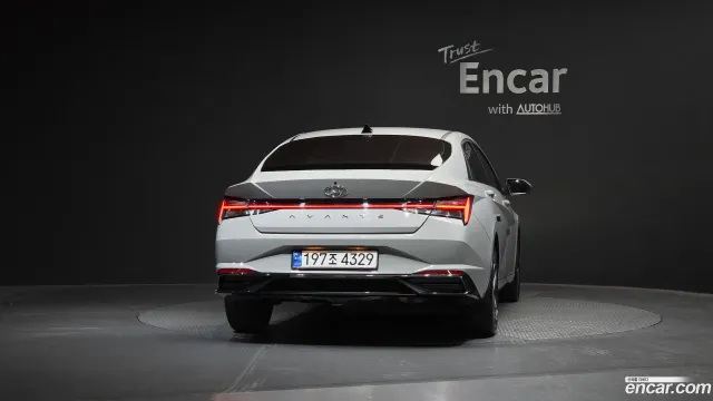 Hyundai Elantra (Avante)
