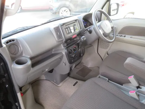 Mitsubishi Minicab Van