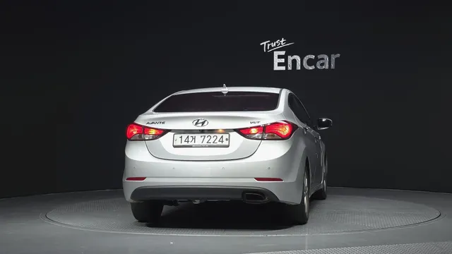 Hyundai Elantra (Avante)