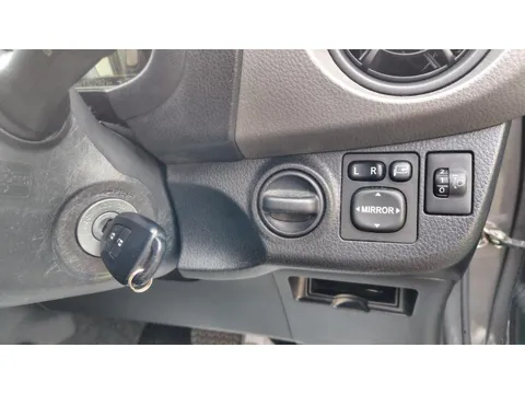 Toyota Yaris (Vitz)