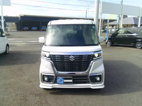 Suzuki Spacia Custom