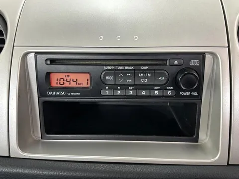 Daihatsu Mira Gino