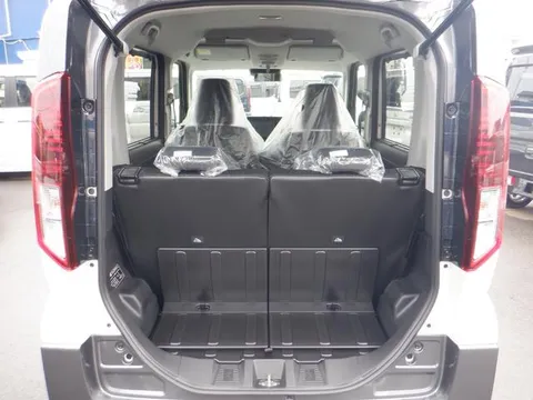 Suzuki Spacia Gear