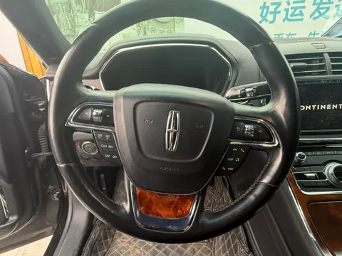 Lincoln Continental