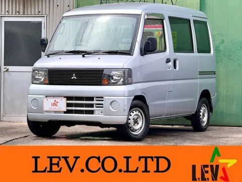 Mitsubishi Minicab Van