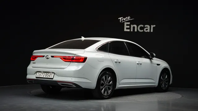 Renault Talisman (SM6)