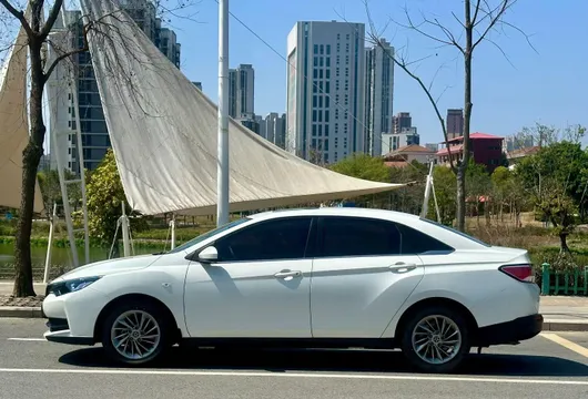 Venucia D60