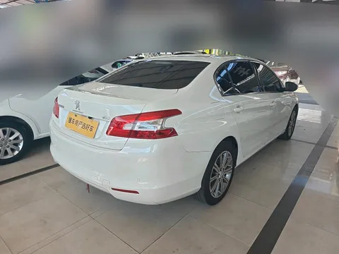 Peugeot 408