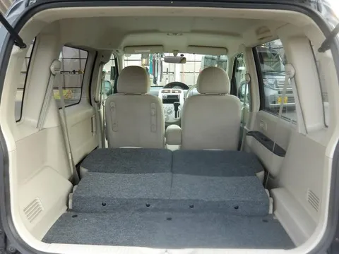Nissan Otti