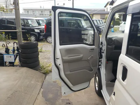 Nissan Clipper