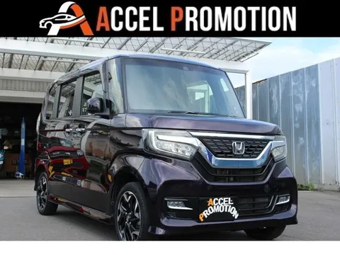 Honda N-BOX Custom