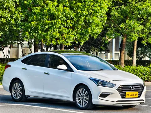 Hyundai Mistra